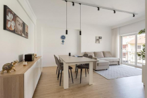 JOIVY Cosy apt in Parede near the beach